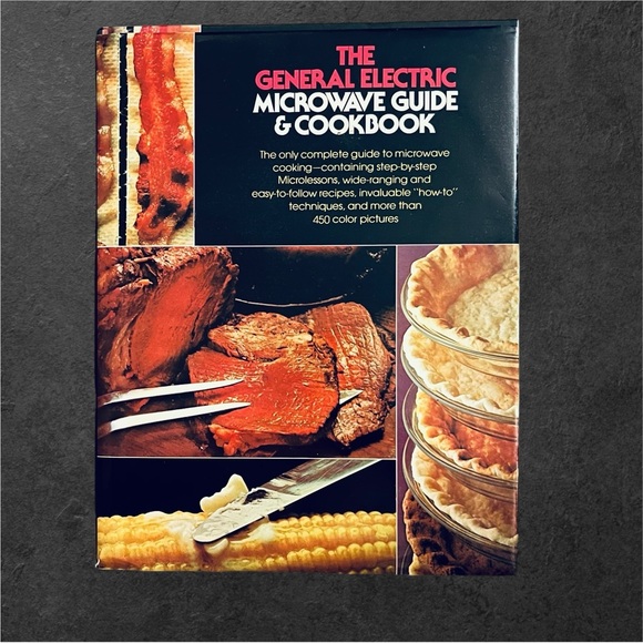 General Electric Microwave Guide and Cookbook - Picture 1 of 15